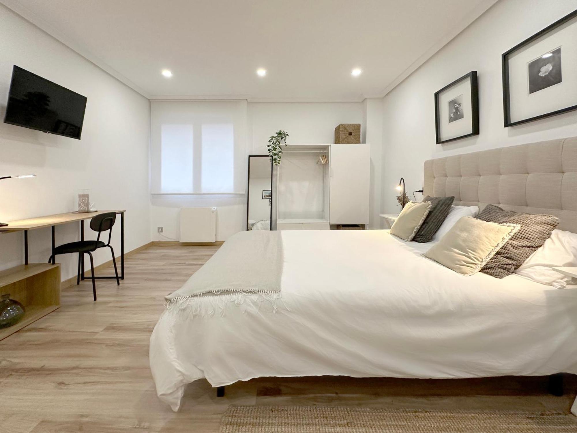 Encantador Junto Al Ayuntamiento Apartamento